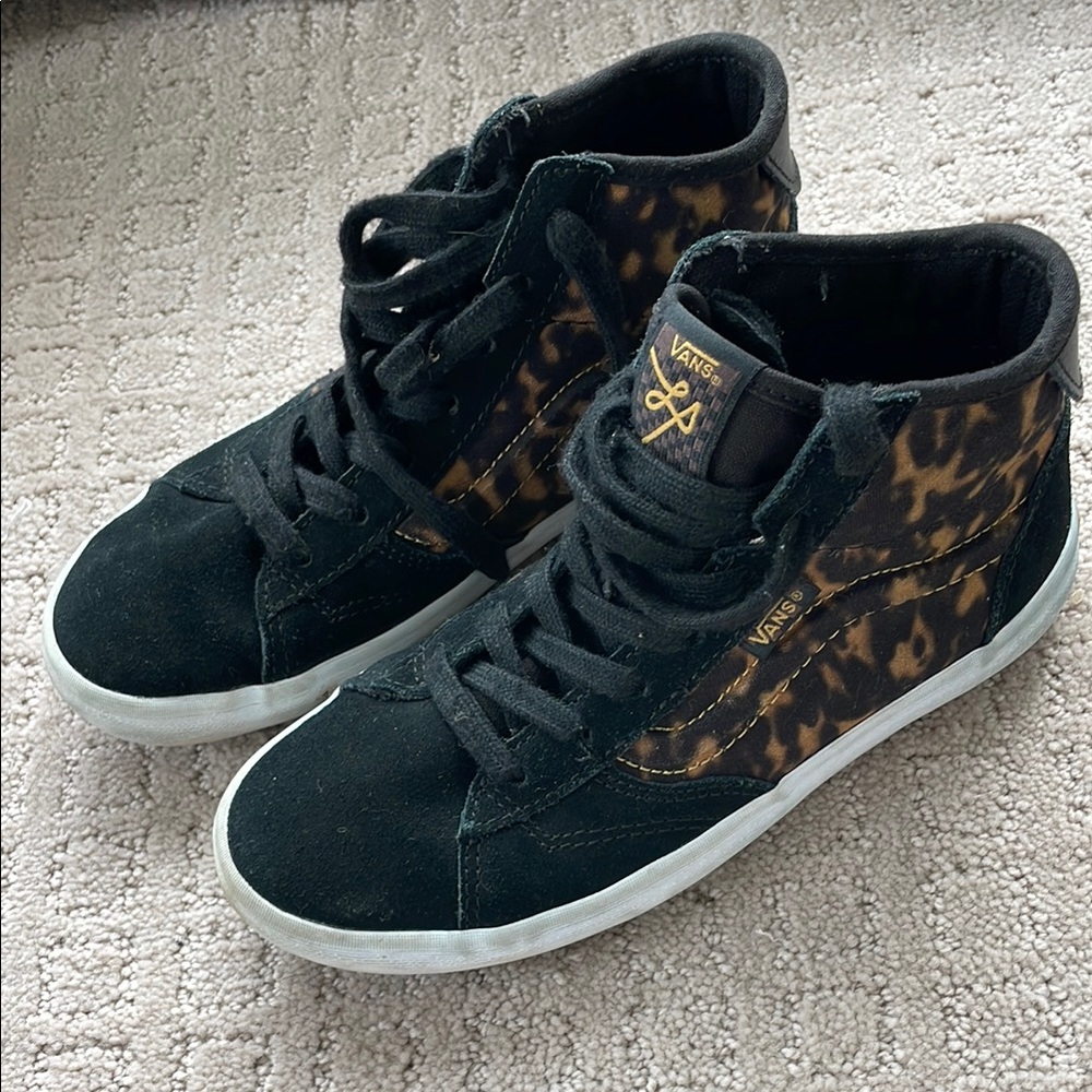 Vans youth  Black and Brown Suede High-Top Sneakers